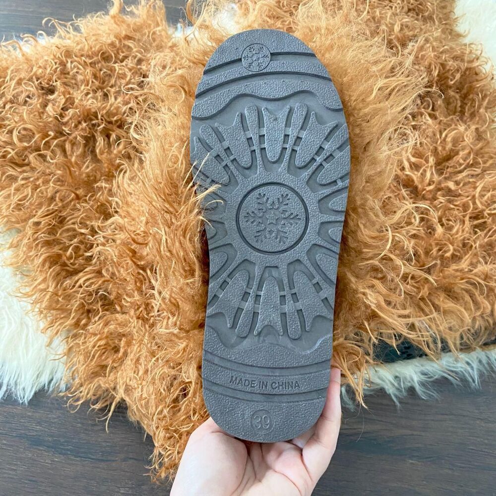 New Brown Shaggy Fuzzy Furry Wide Chunky Over The Knee Faux Fur Boots US 7 - Picture 5 of 6